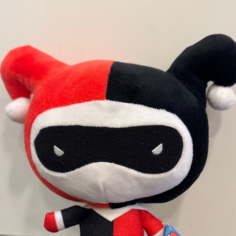 DC Comics Harley Quinn Small Plush Stuffed Toy  Collectible Batman. Size 7” - Picture 2 of 11